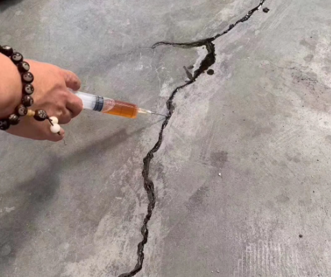福泉混凝土裂缝修补技术详解​